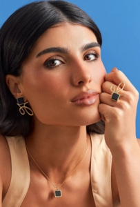 Por que escolher uma semijoia de obsidiana para o seu dia a dia?