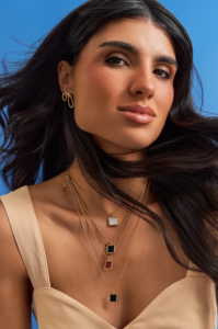 Descubra a beleza e o poder dos pingentes de pedras naturais para arrasar no dia a dia.