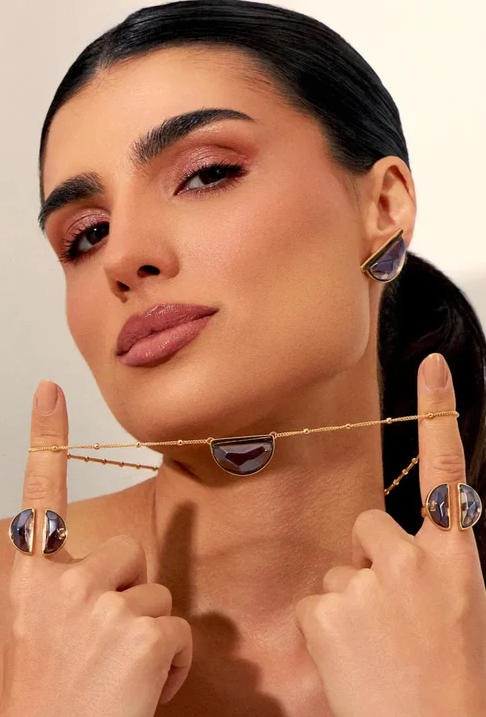 Como escolher a cor do anel de quartzo ideal para o seu estilo